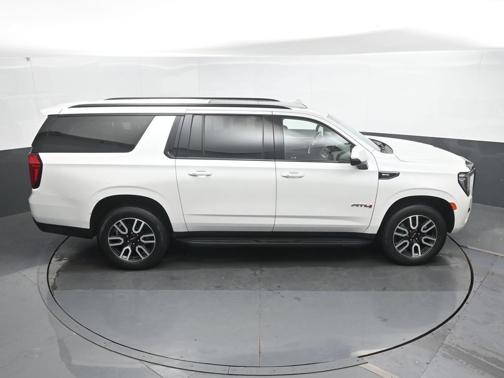 Used 2021 GMC Yukon XL AT4 AWD/4WD image 28