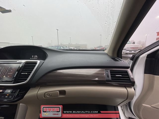 Used 2017 Honda Accord Touring image 29