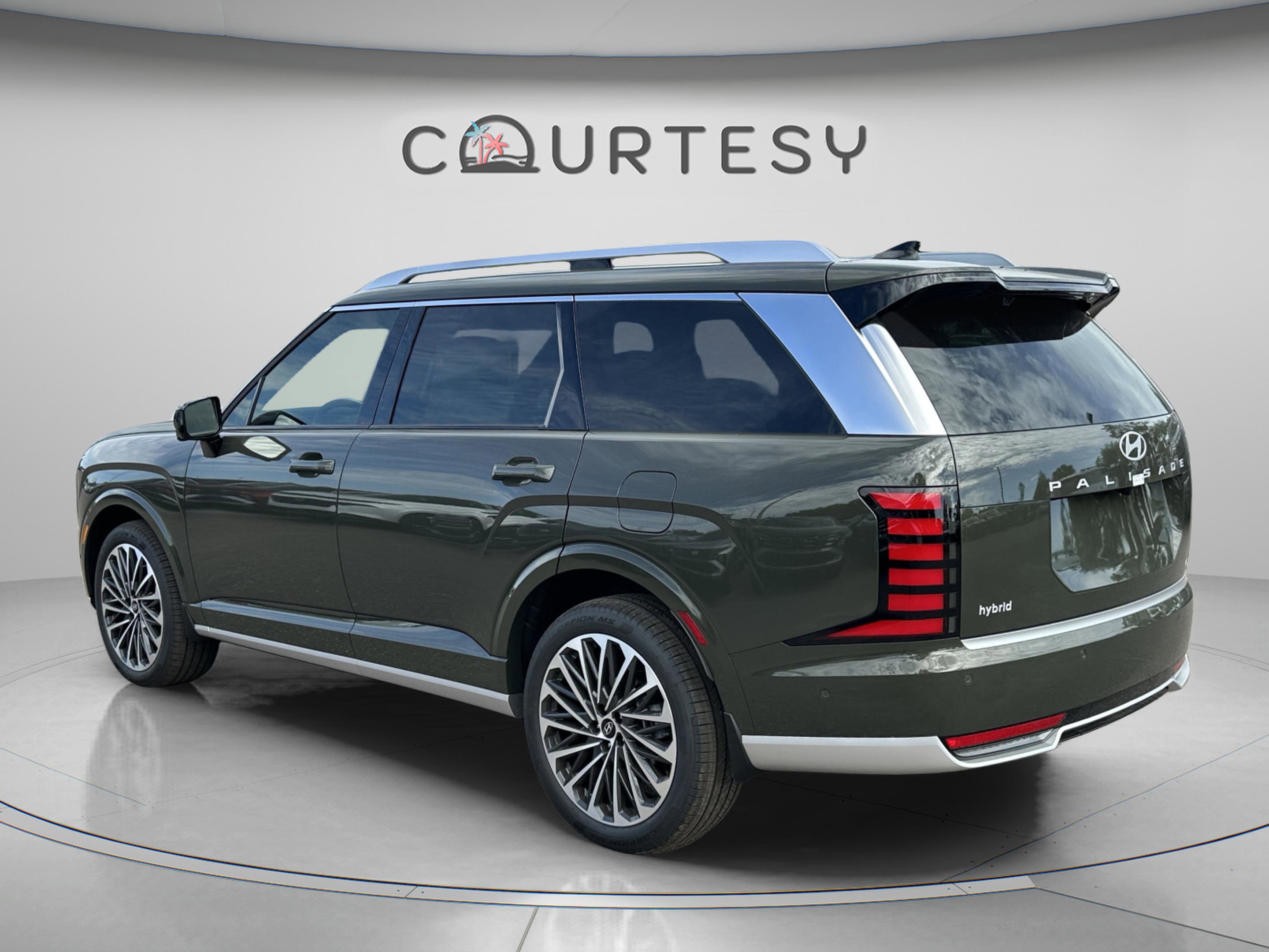 New 2026 Hyundai Palisade Calligraphy FWD image 3