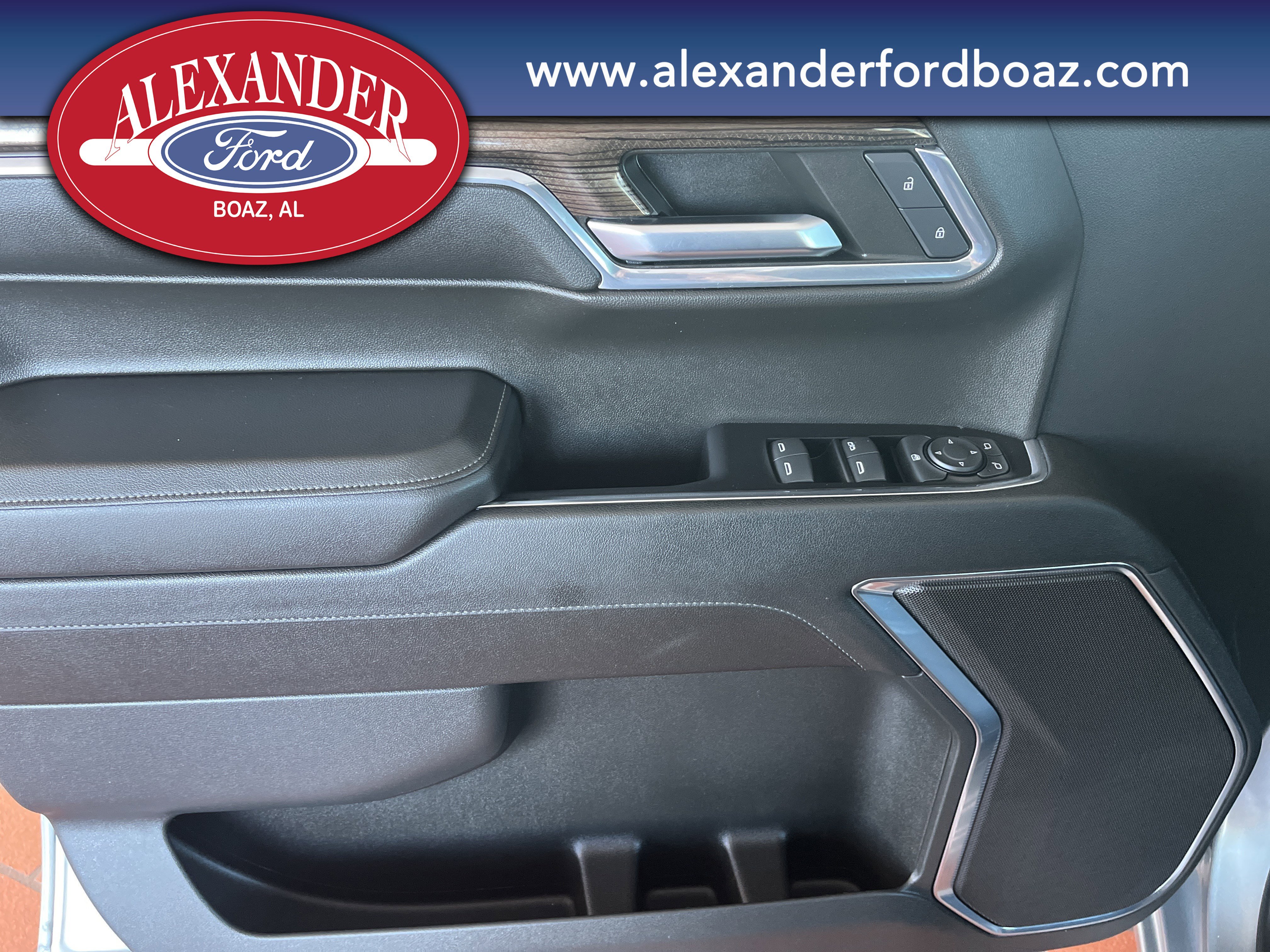 Used 2024 Chevrolet Silverado 1500 RST image 12
