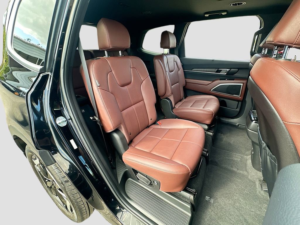 Used 2024 Kia Telluride EX w/ EX Captain's Chair Package AWD/4WD image 29