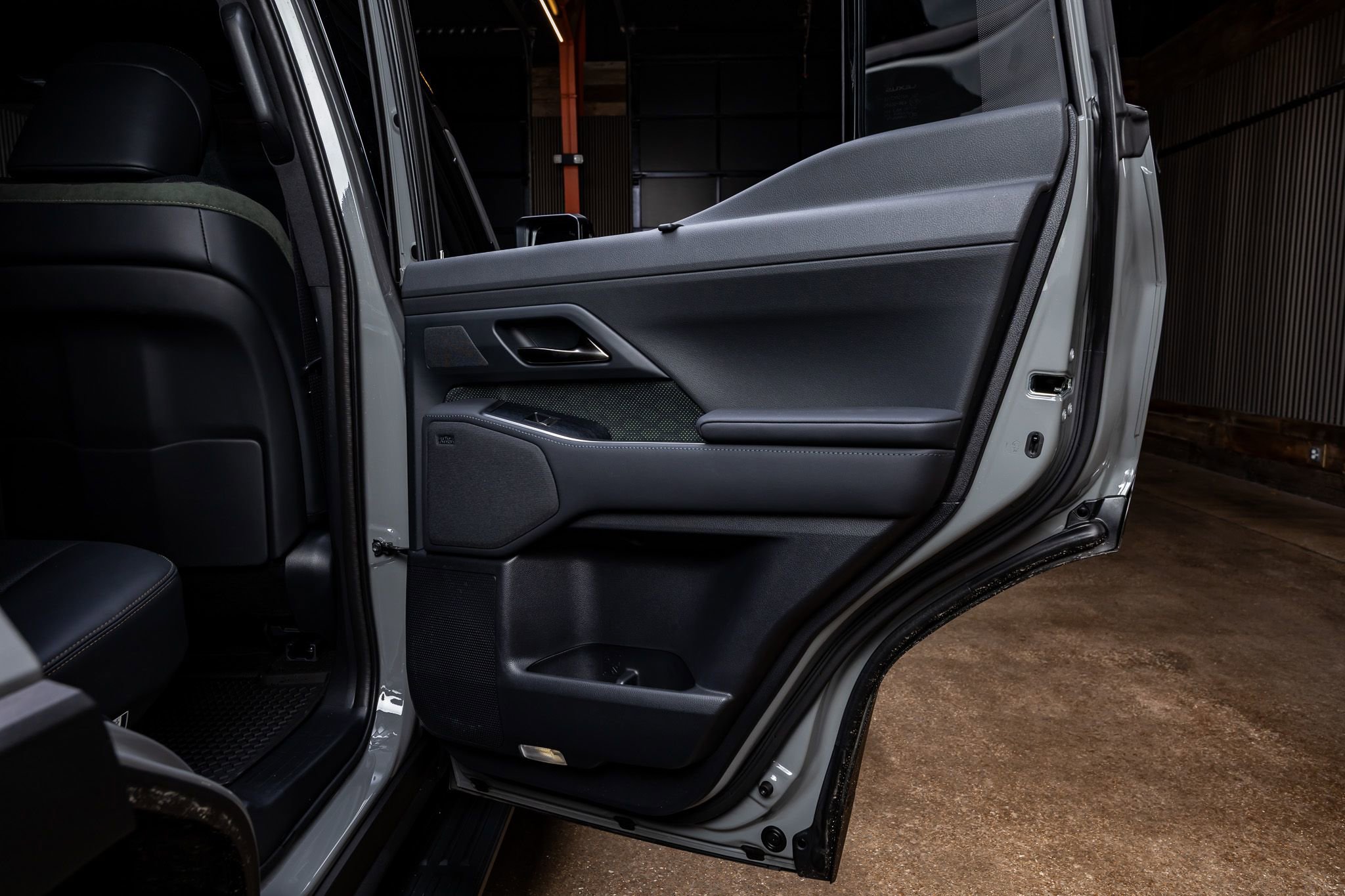 Used 2025 Lexus GX 550 550 Overtrail+ image 39