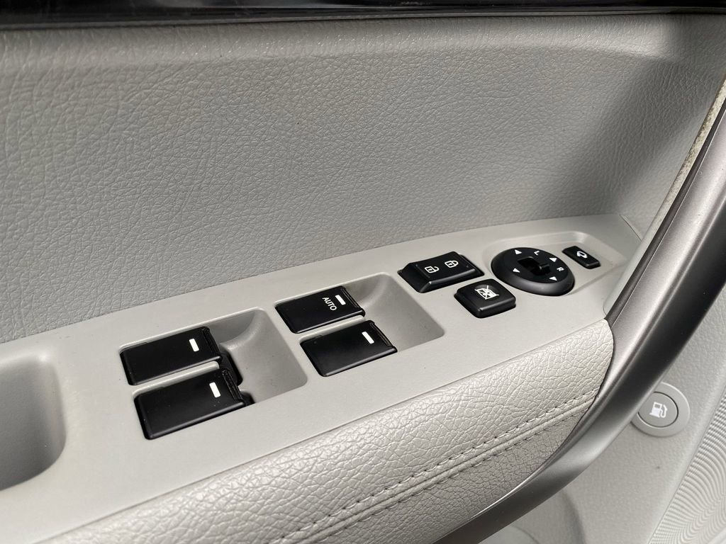 Used 2014 Kia Sorento SX w/ 3rd Row Package image 22