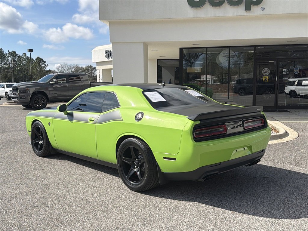 Used 2015 Dodge Challenger SRT Hellcat image 7