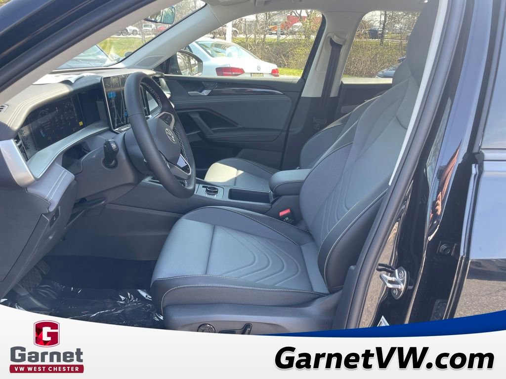 New 2026 Volkswagen Tiguan SE image 9