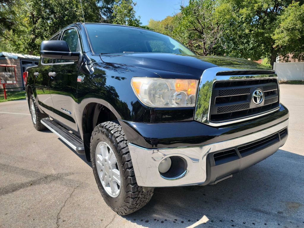 Used 2011 Toyota Tundra 4x4 CrewMax w/ Tow Pkg