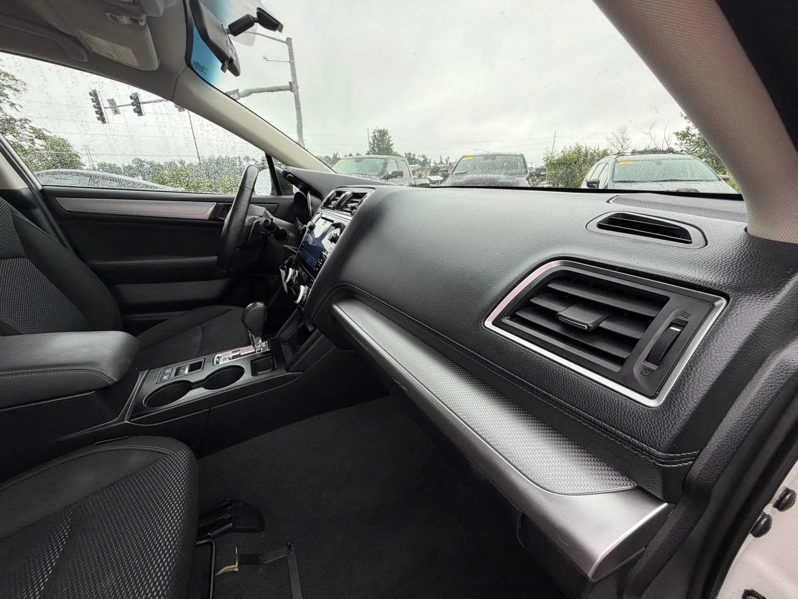 Used 2018 Subaru Outback 2.5i Premium AWD/4WD image 14