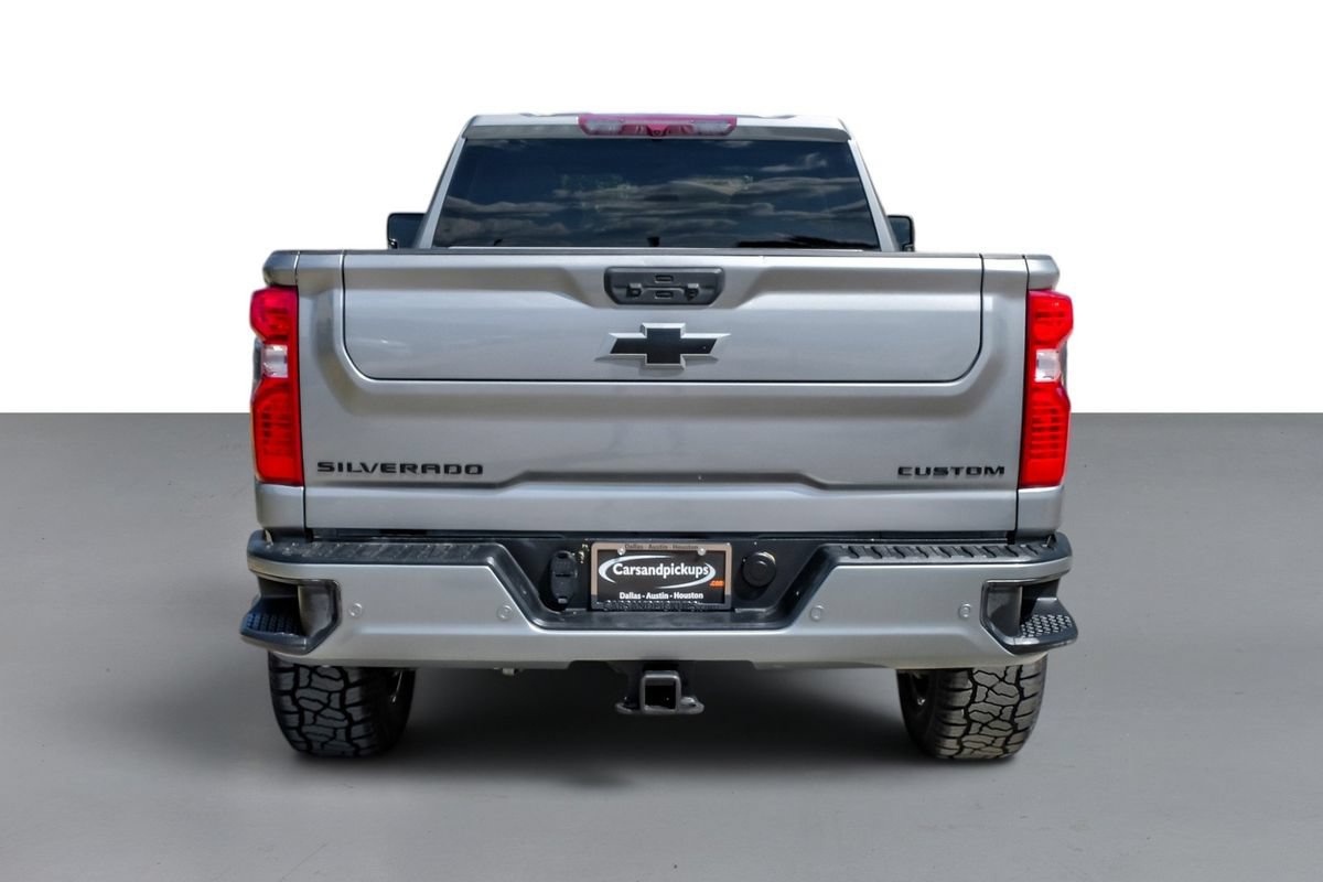 Used 2024 Chevrolet Silverado 2500 Custom w/ Custom Value Package AWD/4WD image 9