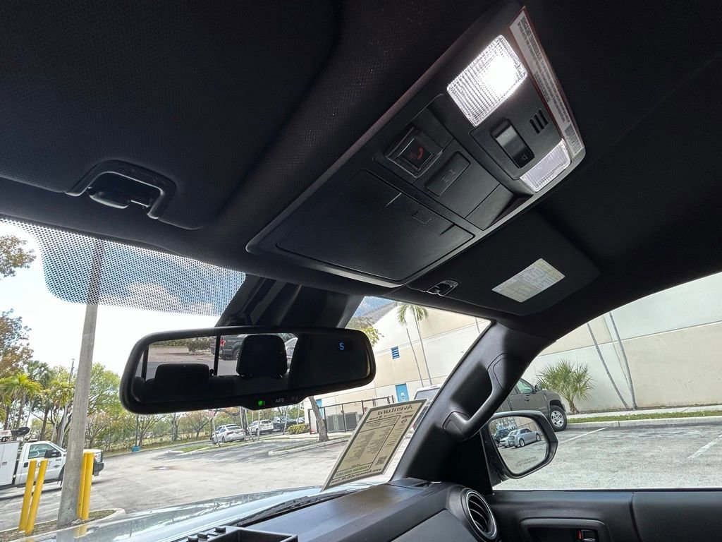 Used 2021 Toyota Tacoma TRD Off-Road image 30