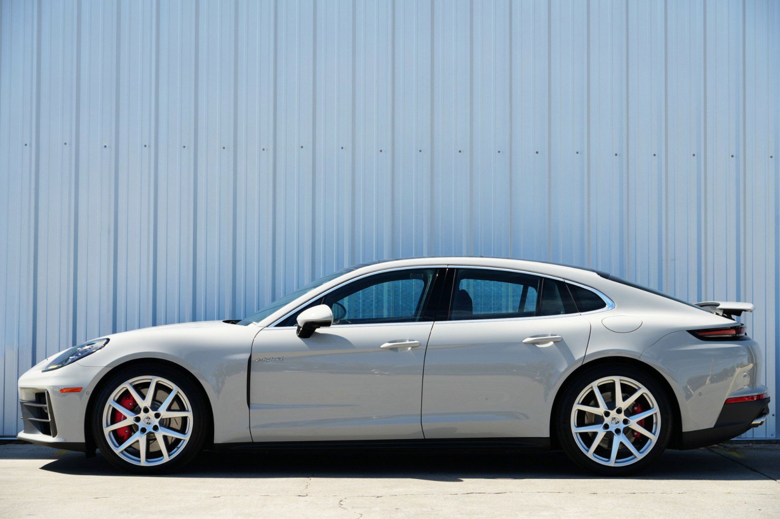 Used 2025 Porsche Panamera 4S w/ Premium Package image 52