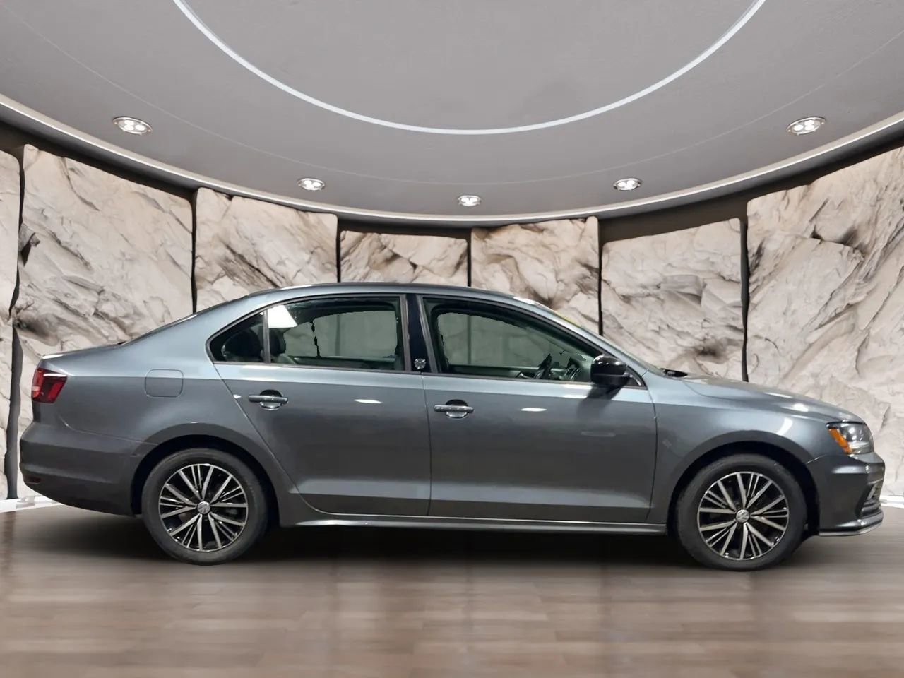 Used 2018 Volkswagen Jetta Wolfsburg Edition image 8