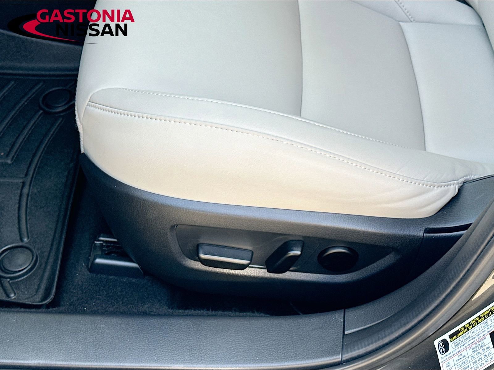 Used 2024 MAZDA CX-30 AWD 2.5 S w/ Preferred Package image 23