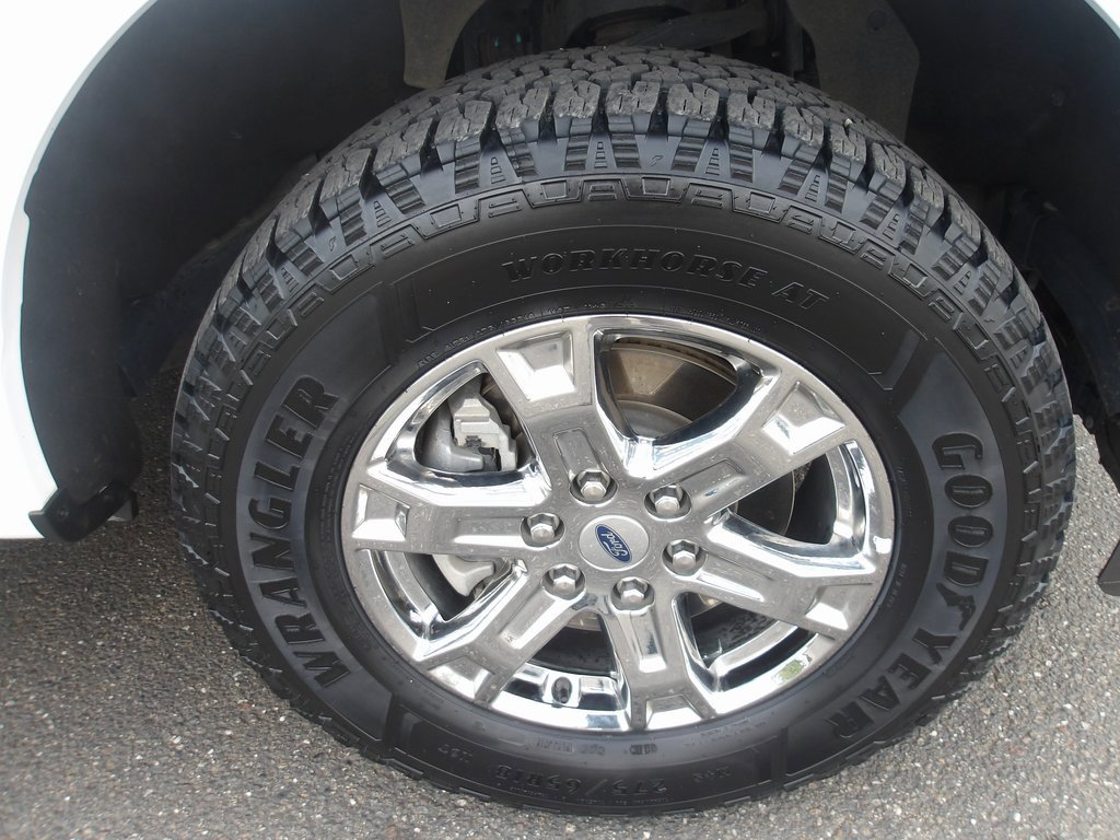 Used 2023 Ford F150 Lariat image 12