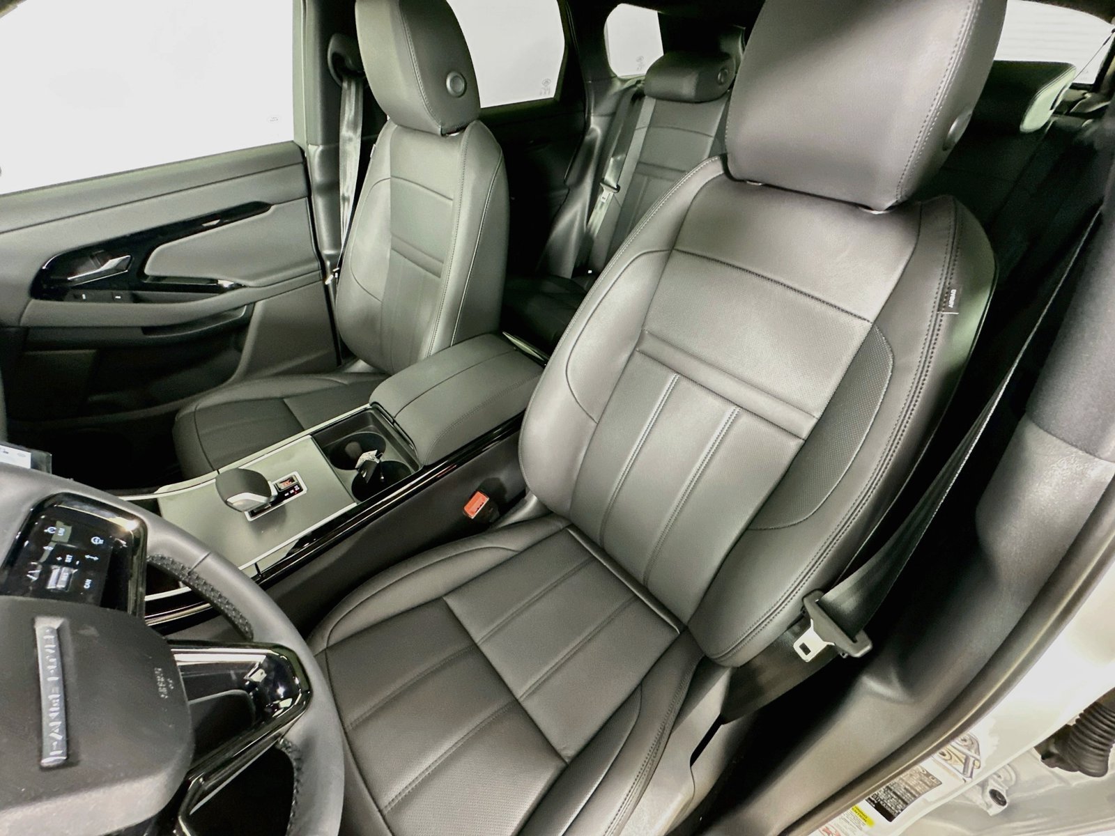 New 2026 Land Rover Range Rover Evoque S AWD/4WD image 33