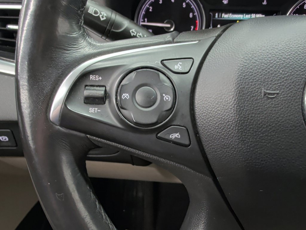 Used 2019 Buick Enclave Essence FWD image 16