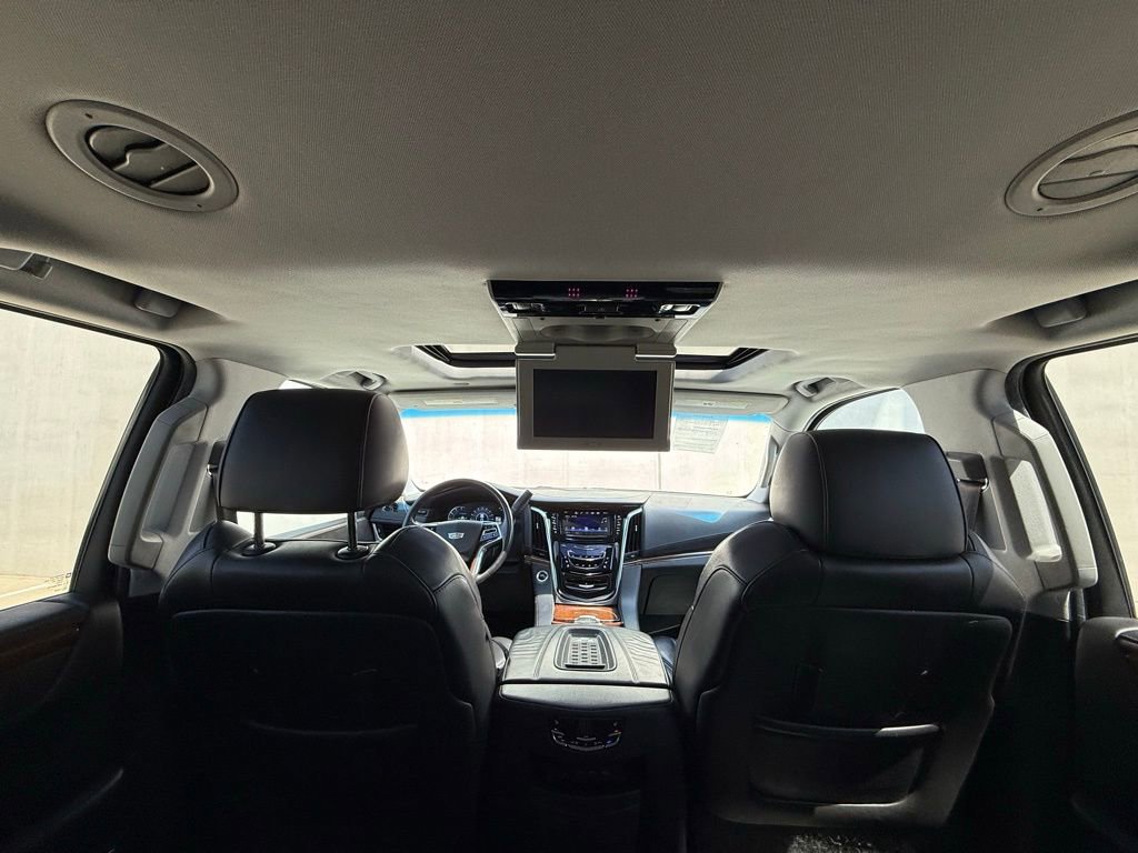 Used 2017 Cadillac Escalade ESV Premium Luxury image 7