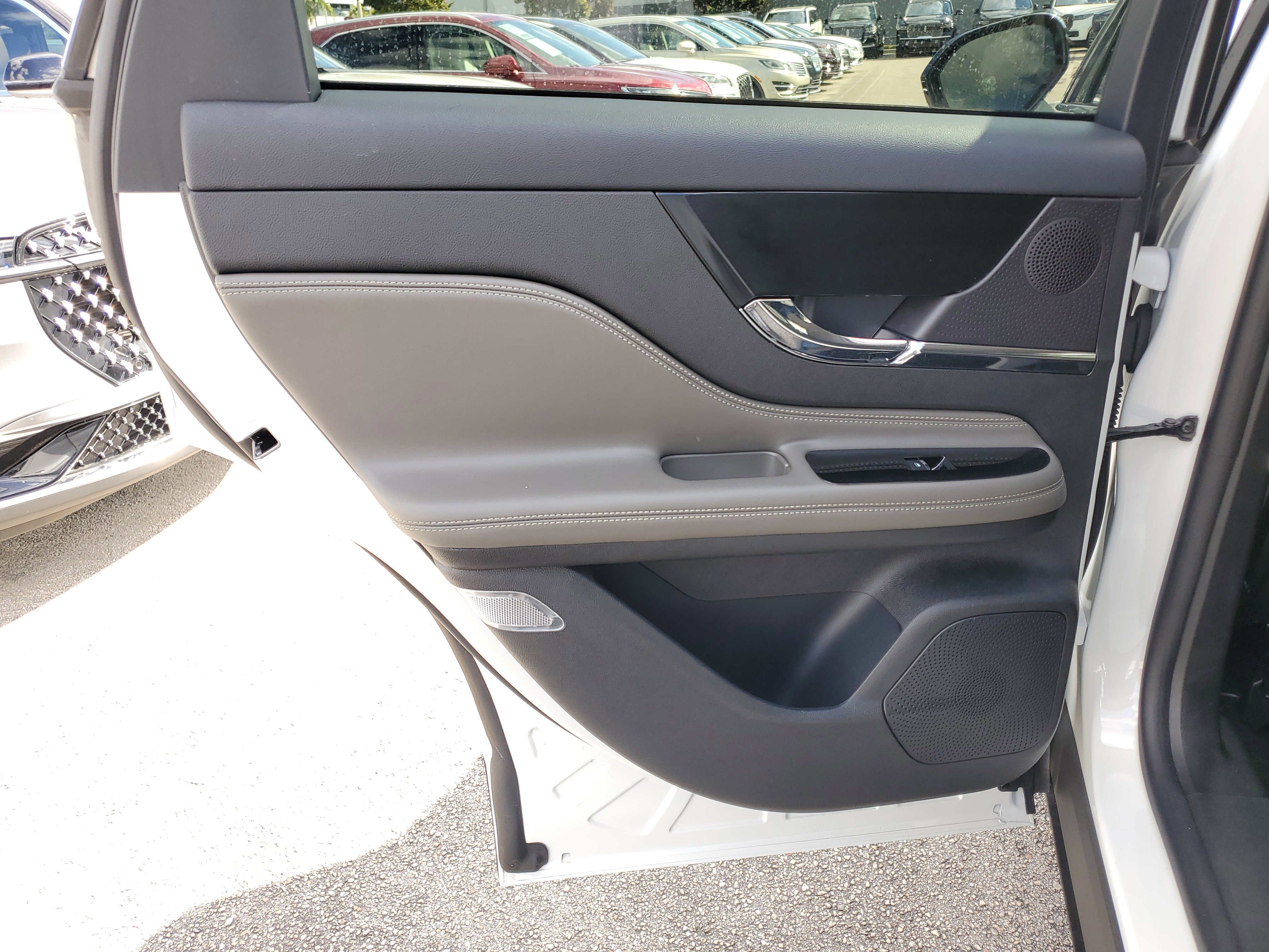 Certified 2023 Lincoln Corsair FWD image 13