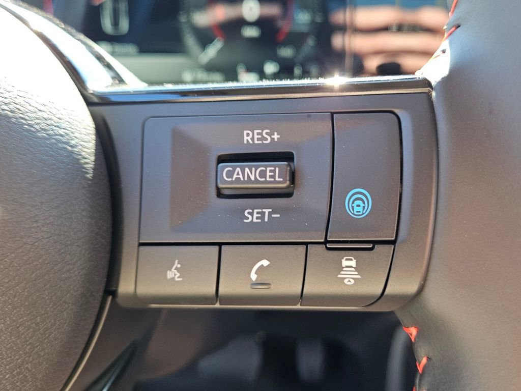 New 2026 Nissan Kicks SR w/ Cold Weather Package FWD image 28
