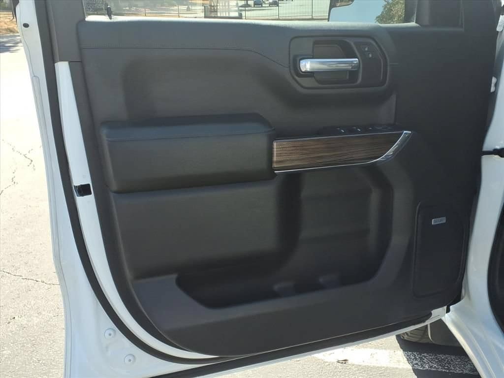 Used 2020 Chevrolet Silverado 1500 RST AWD/4WD image 18