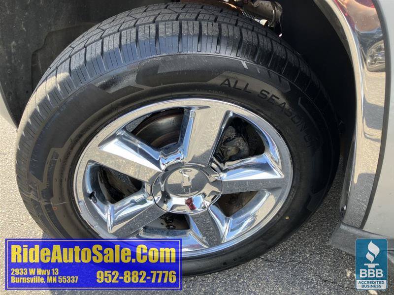 Used 2013 Chevrolet Avalanche LTZ AWD/4WD image 25
