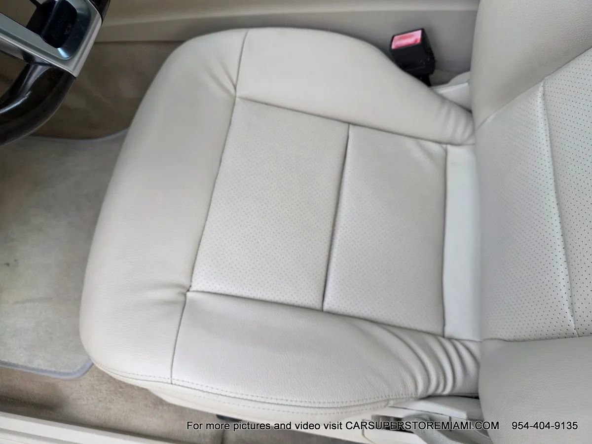 Used 2015 Mercedes-Benz E 350 Sedan image 28