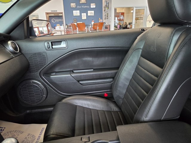 Used 2008 Ford Mustang Shelby GT500 RWD image 25