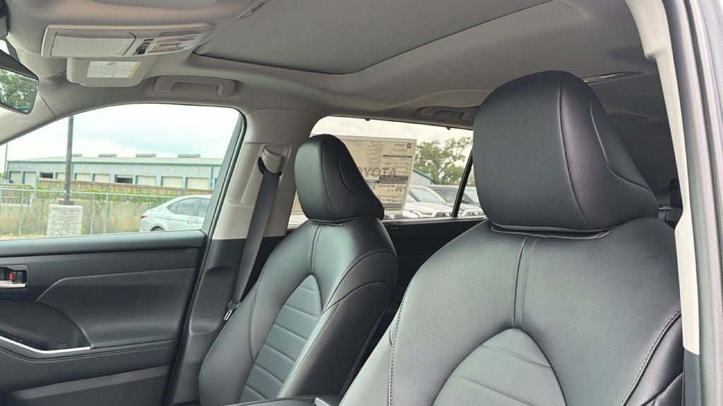 New 2026 Toyota Highlander XLE AWD/4WD image 18