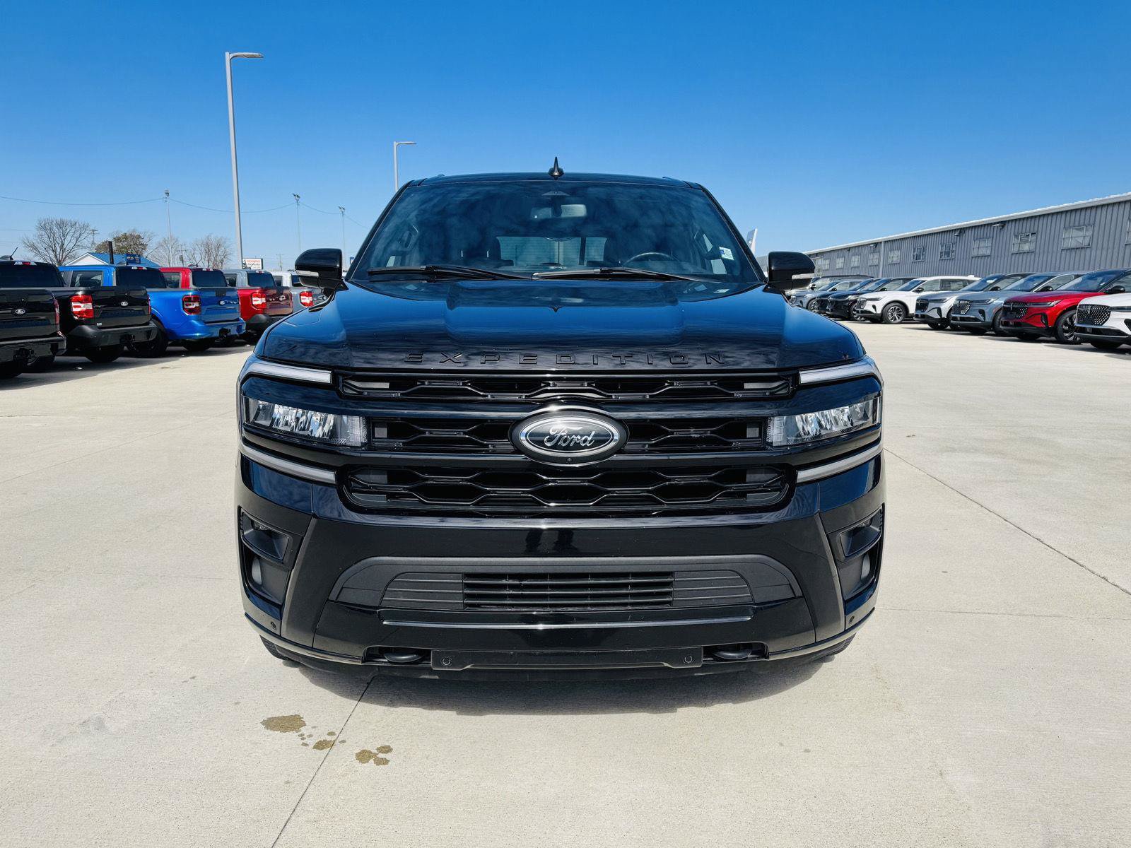 Used 2023 Ford Expedition Limited AWD/4WD image 47