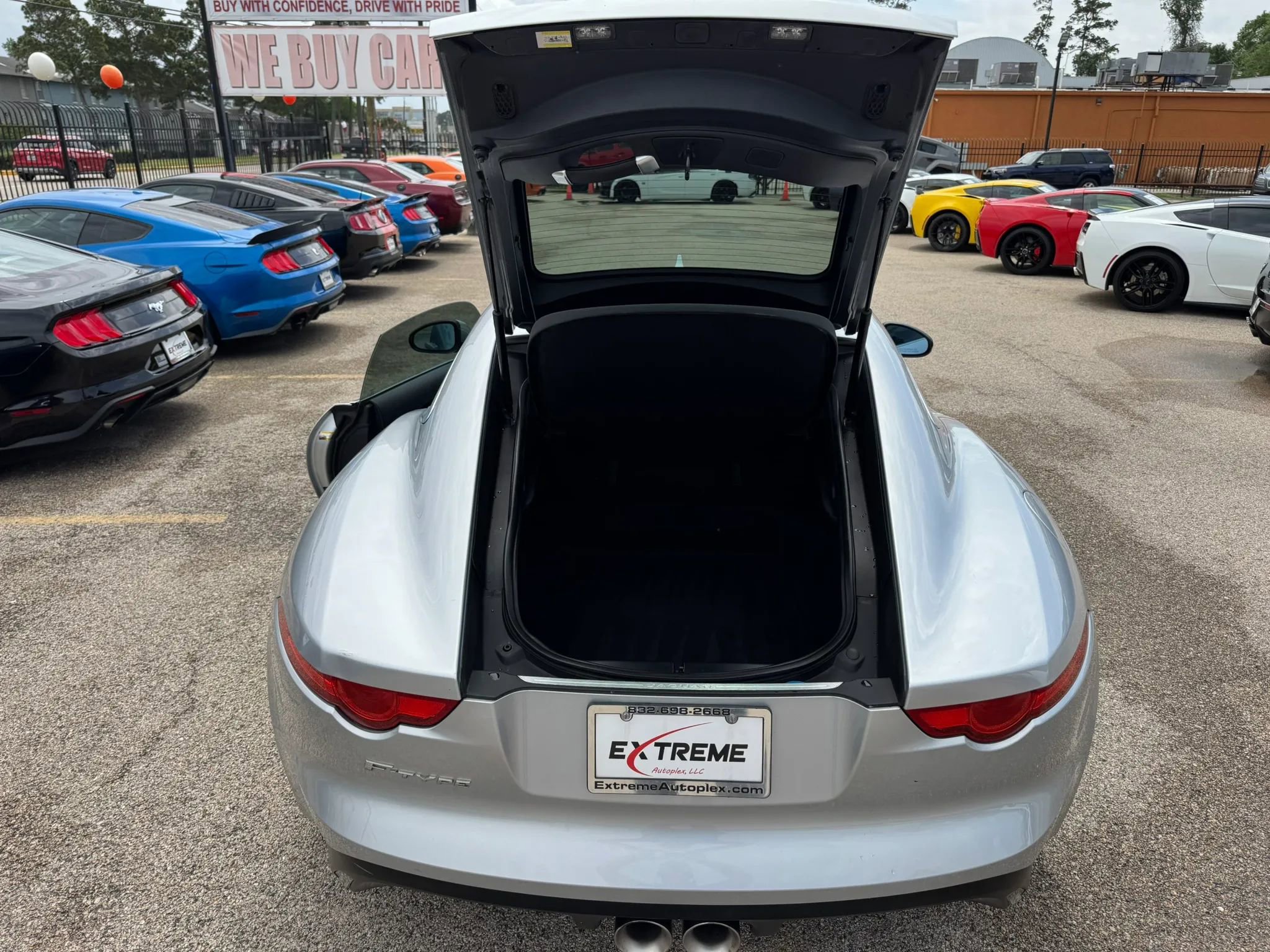 Used 2017 Jaguar F-TYPE Coupe RWD image 38
