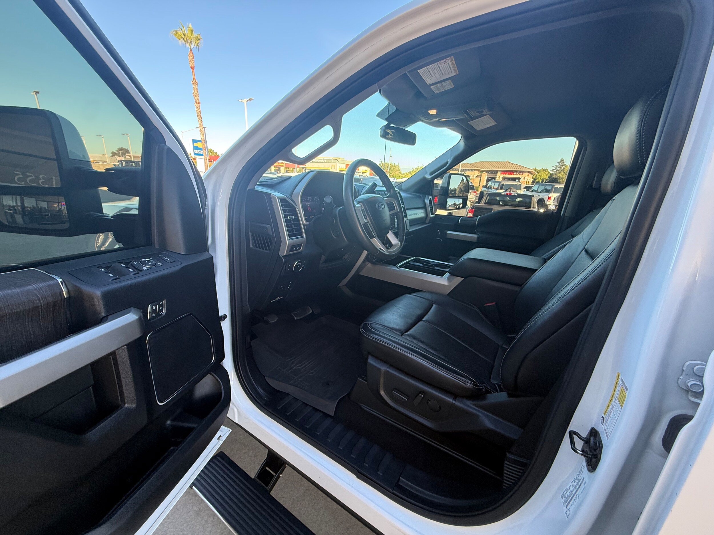 Certified 2020 Ford F350 Lariat w/ Lariat Ultimate Package AWD/4WD image 10