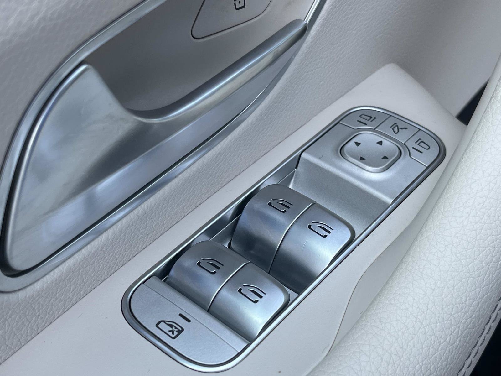 Certified 2024 Mercedes-Benz GLE 350 4MATIC image 30