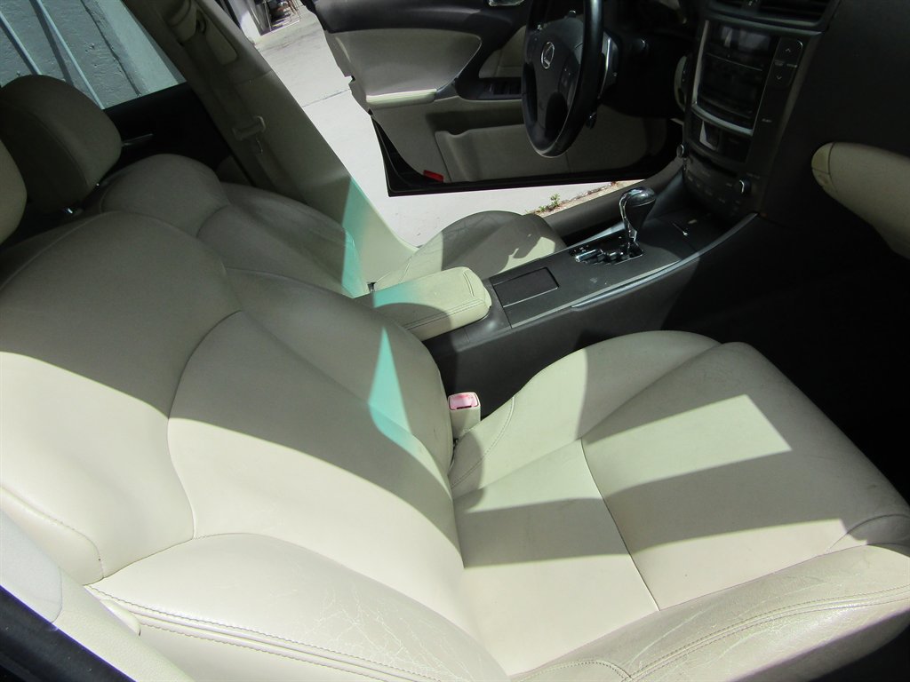 Used 2010 Lexus IS 250 RWD image 12