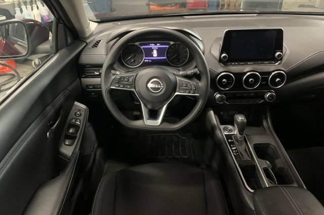 Used 2024 Nissan Sentra SV FWD image 16