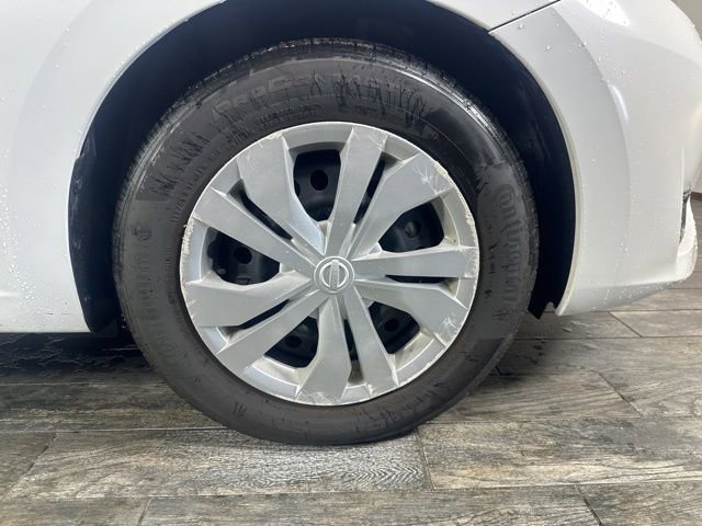 Used 2024 Nissan Versa S image 5