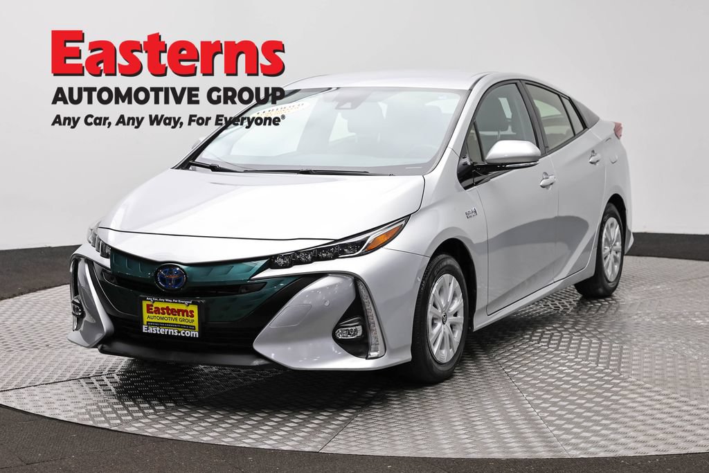 Used 2018 Toyota Prius Prime Advanced FWD image 1