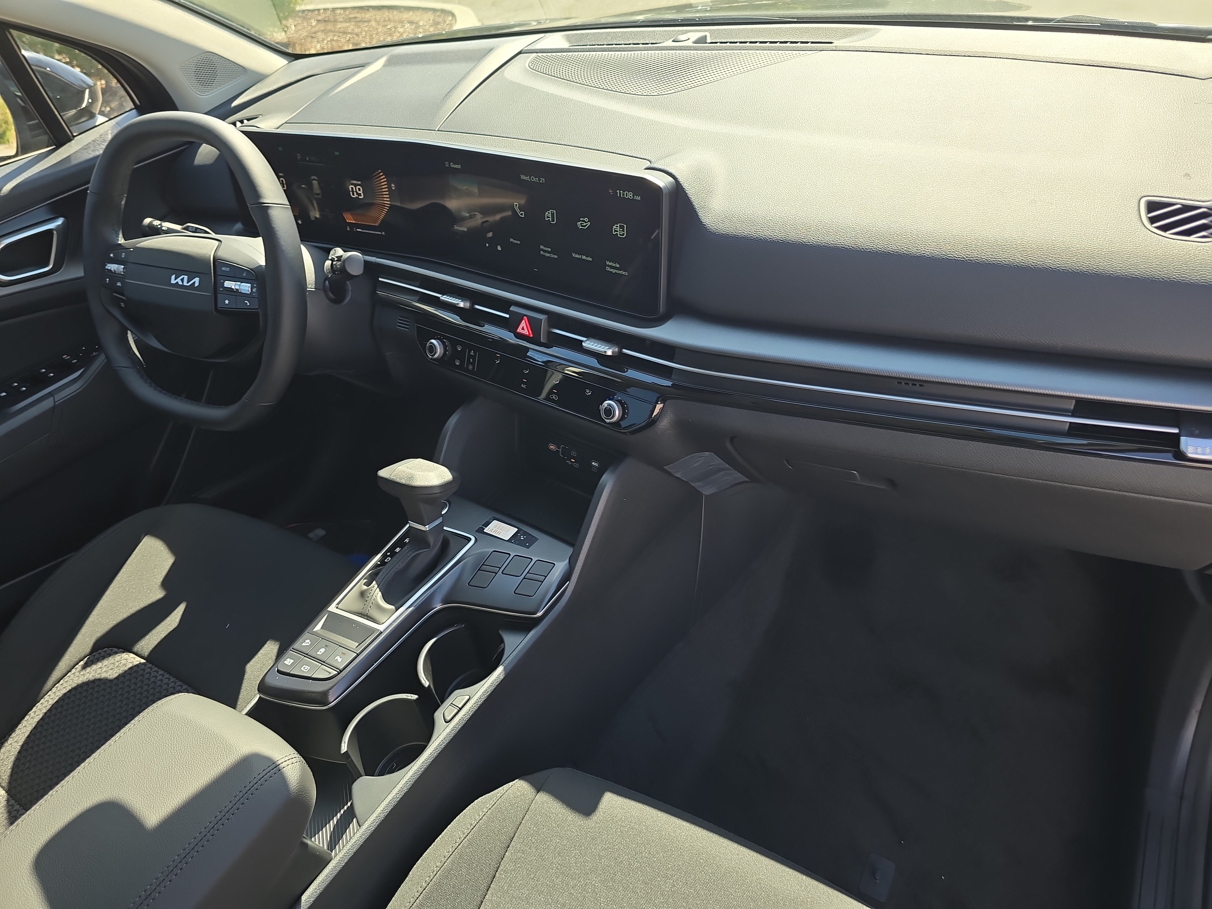 New 2027 Kia Sportage LX FWD image 11