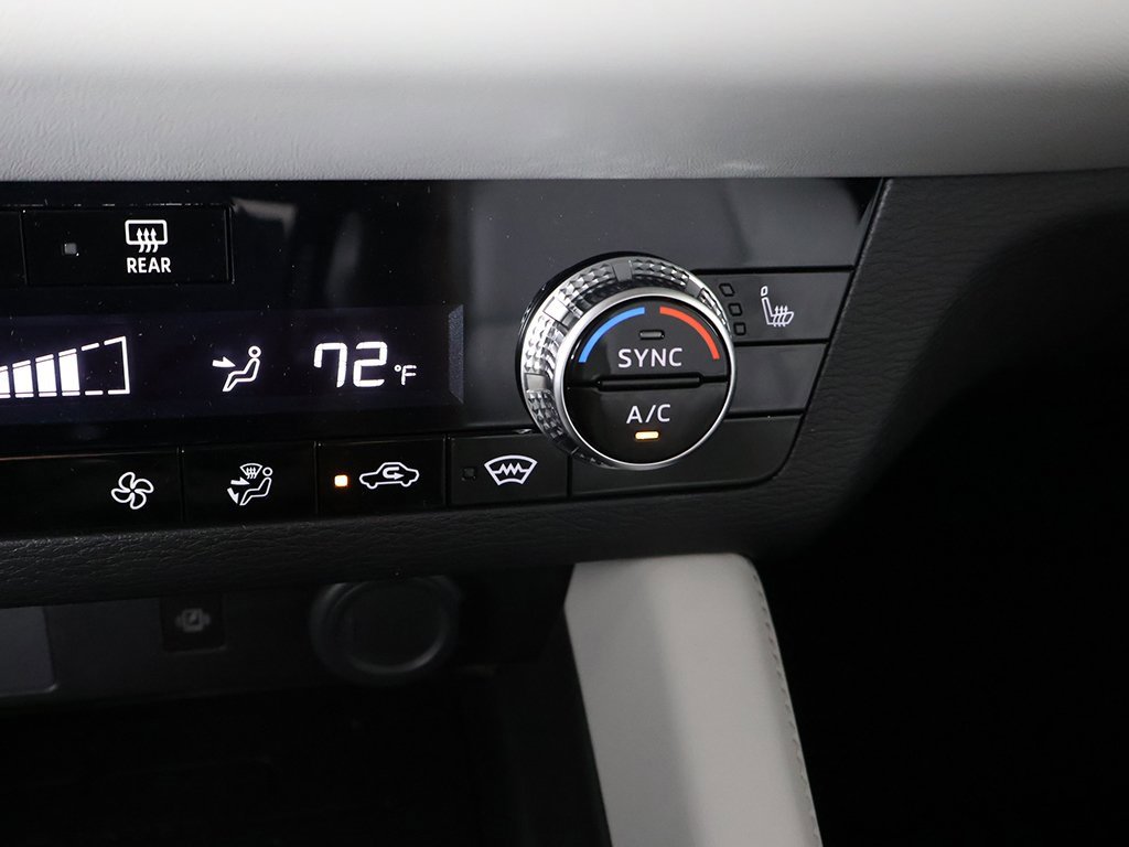 New 2025 Mitsubishi Outlander SEL image 58
