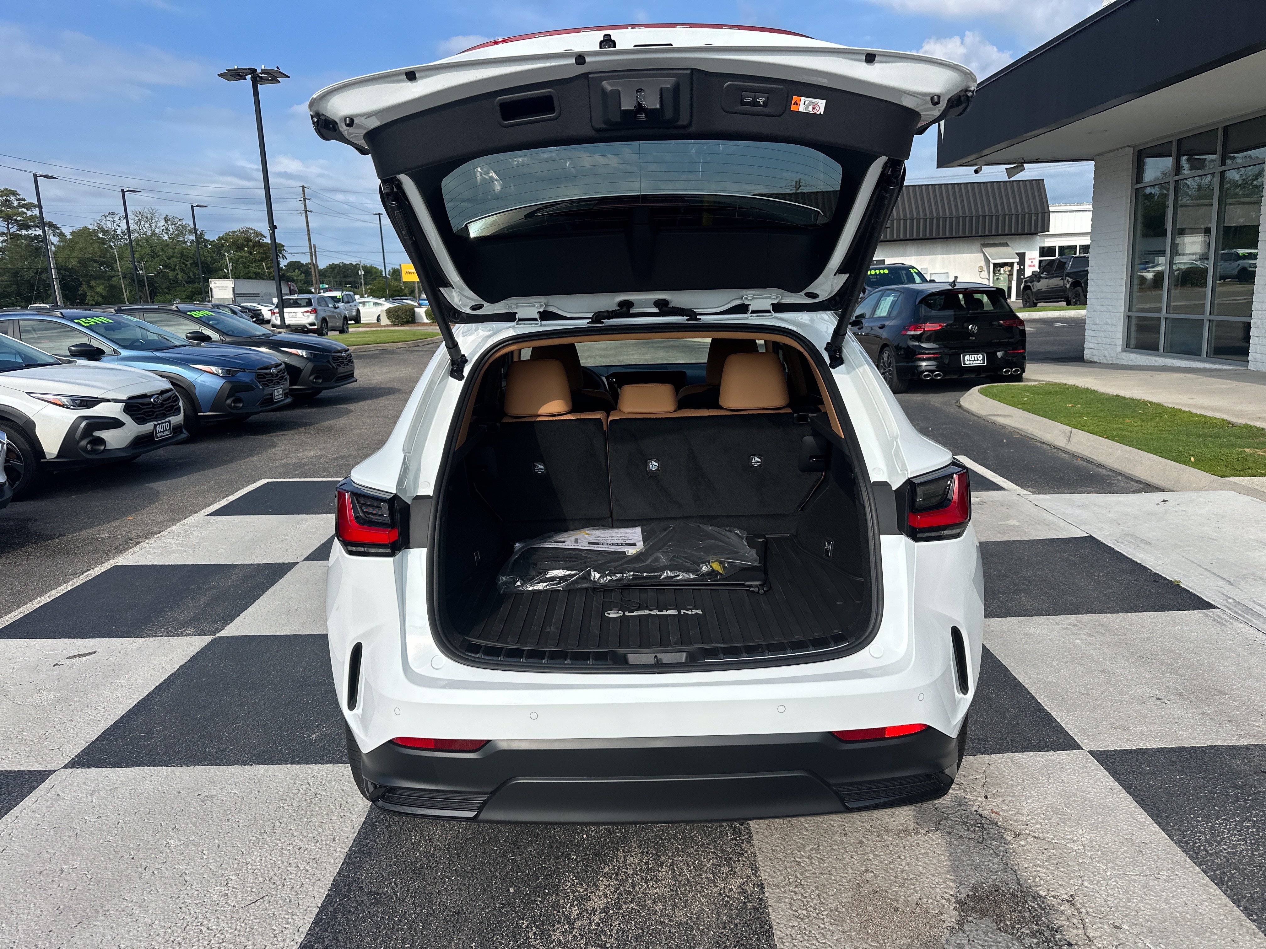 Used 2026 Lexus NX 350 AWD w/ Accessory Package (2T) image 5