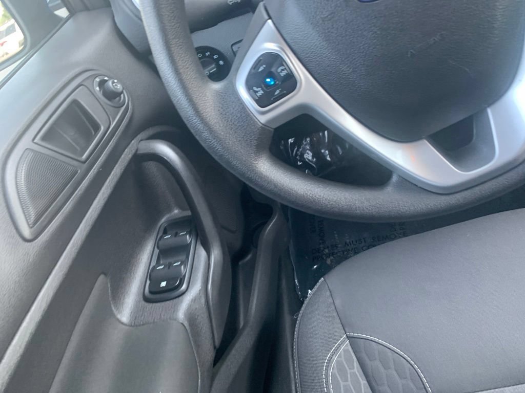 Used 2018 Ford Fiesta SE w/ Equipment Group 201A FWD image 8