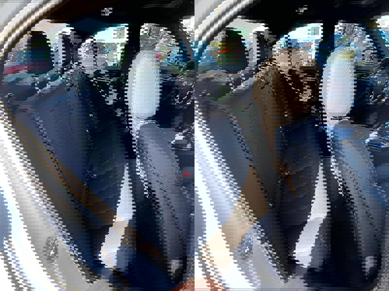 Used 2023 BMW 540i w/ Premium Package image 32