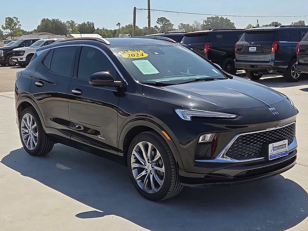 Used 2024 Buick Encore GX Avenir FWD image 7
