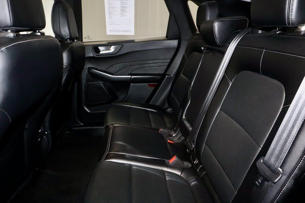 Used 2025 Ford Escape Platinum image 23