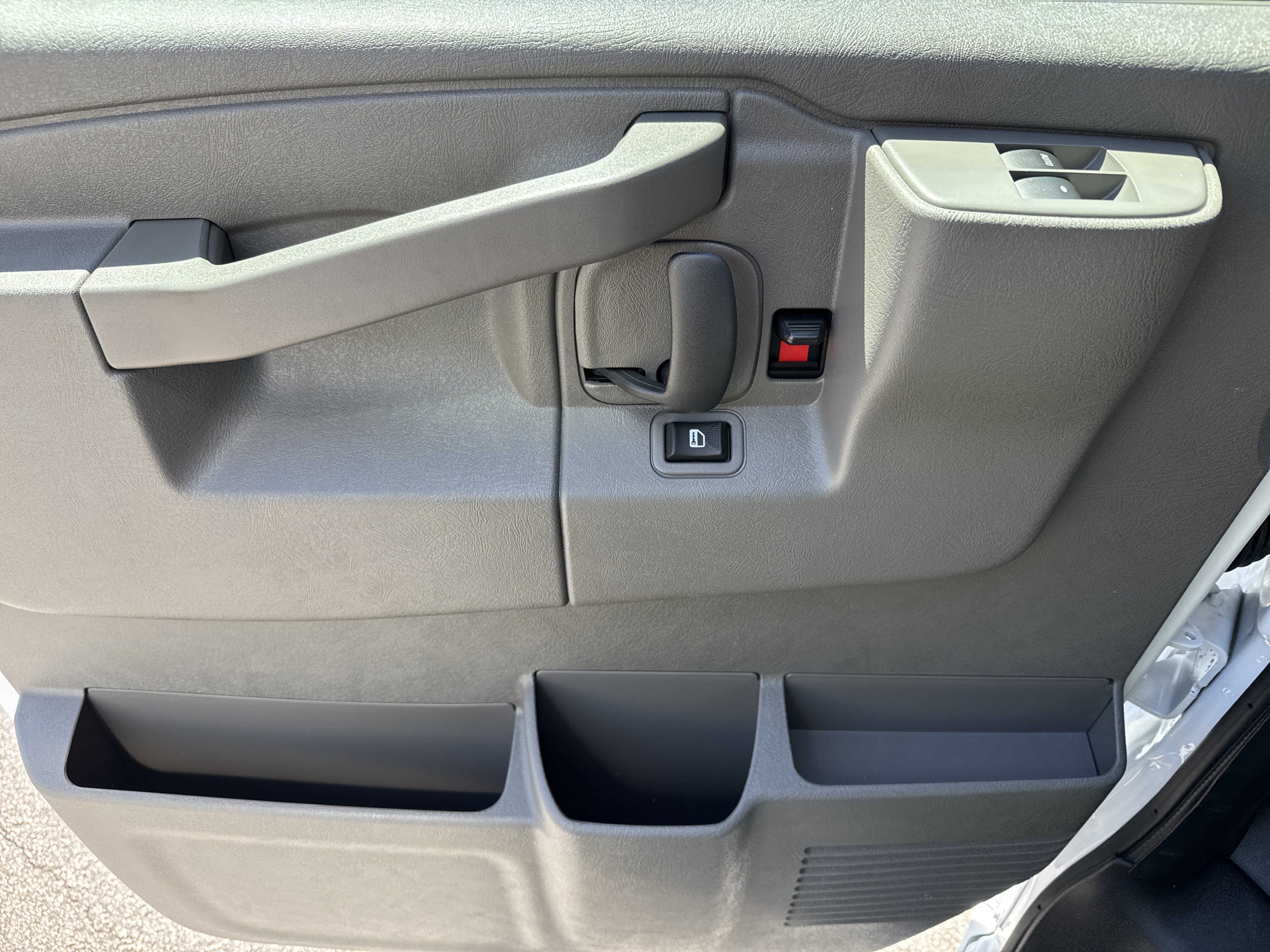 New 2026 GMC Savana 3500 w/ Power Convenience Package RWD image 14