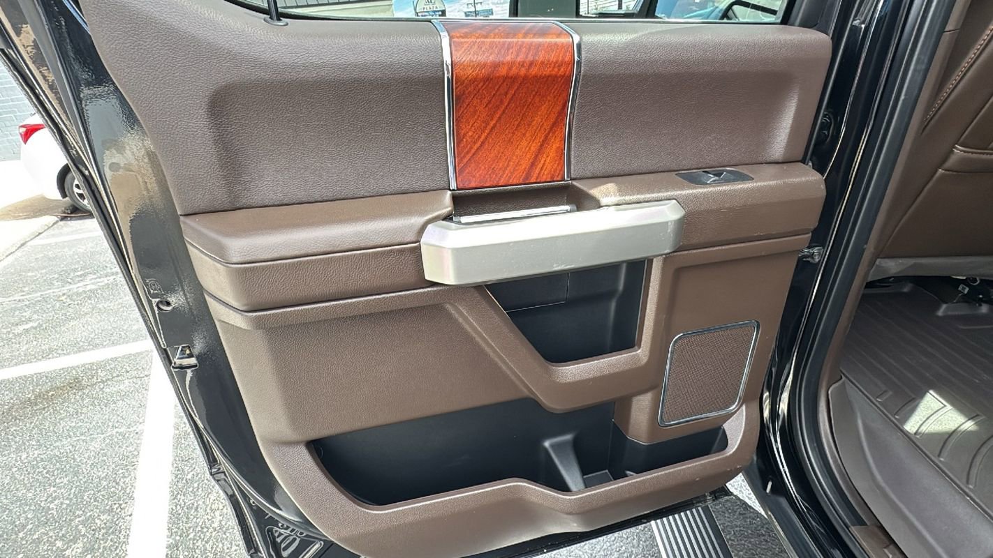Used 2021 Ford F250 King Ranch w/ King Ranch Ultimate Package AWD/4WD image 15