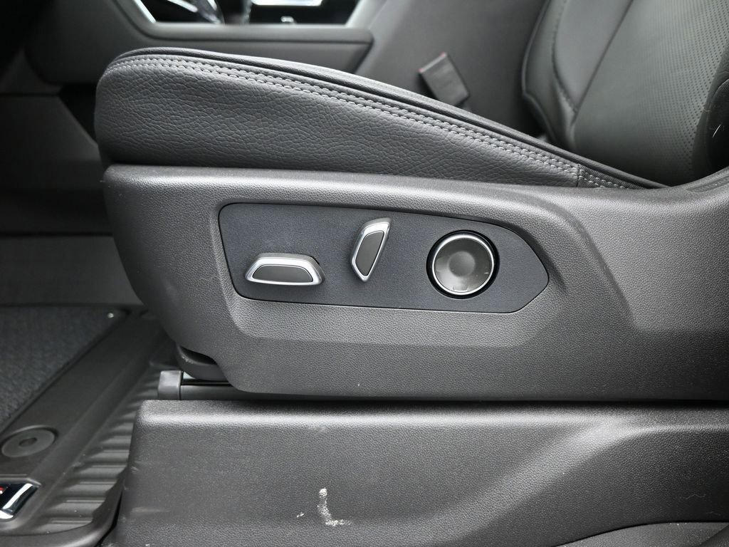 New 2026 GMC Sierra 1500 Denali AWD/4WD image 13