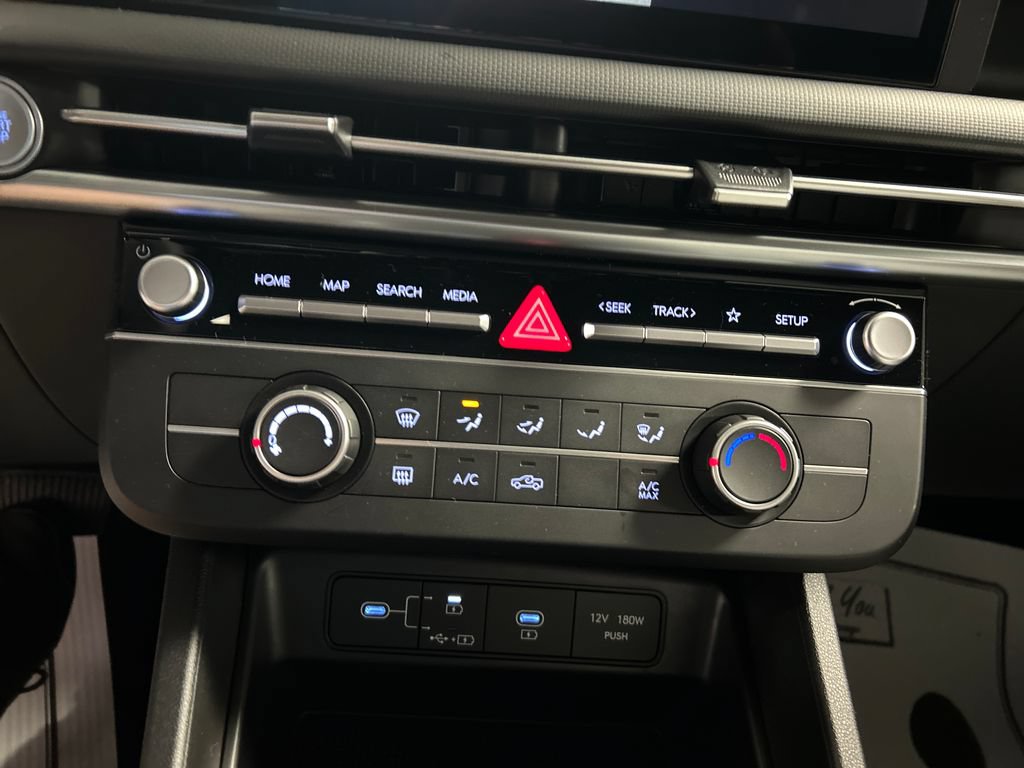 New 2027 Hyundai Santa Cruz SE AWD/4WD image 17