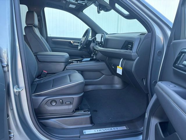 New 2026 Chevrolet Suburban Premier w/ Sun And Tow Package image 13