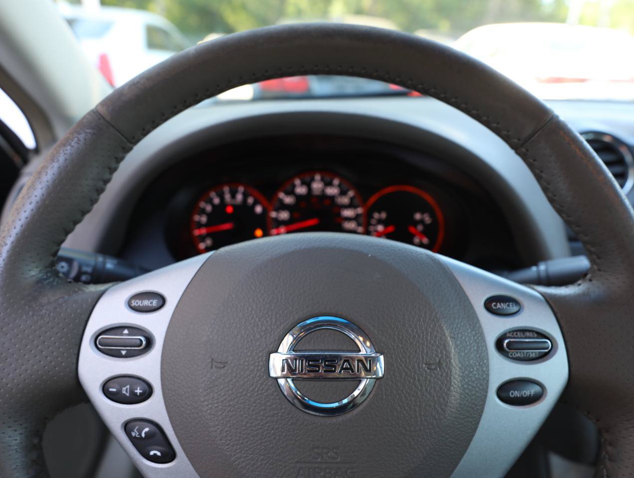 Used 2009 Nissan Altima 3.5 SE w/ Premium Pkg FWD image 23