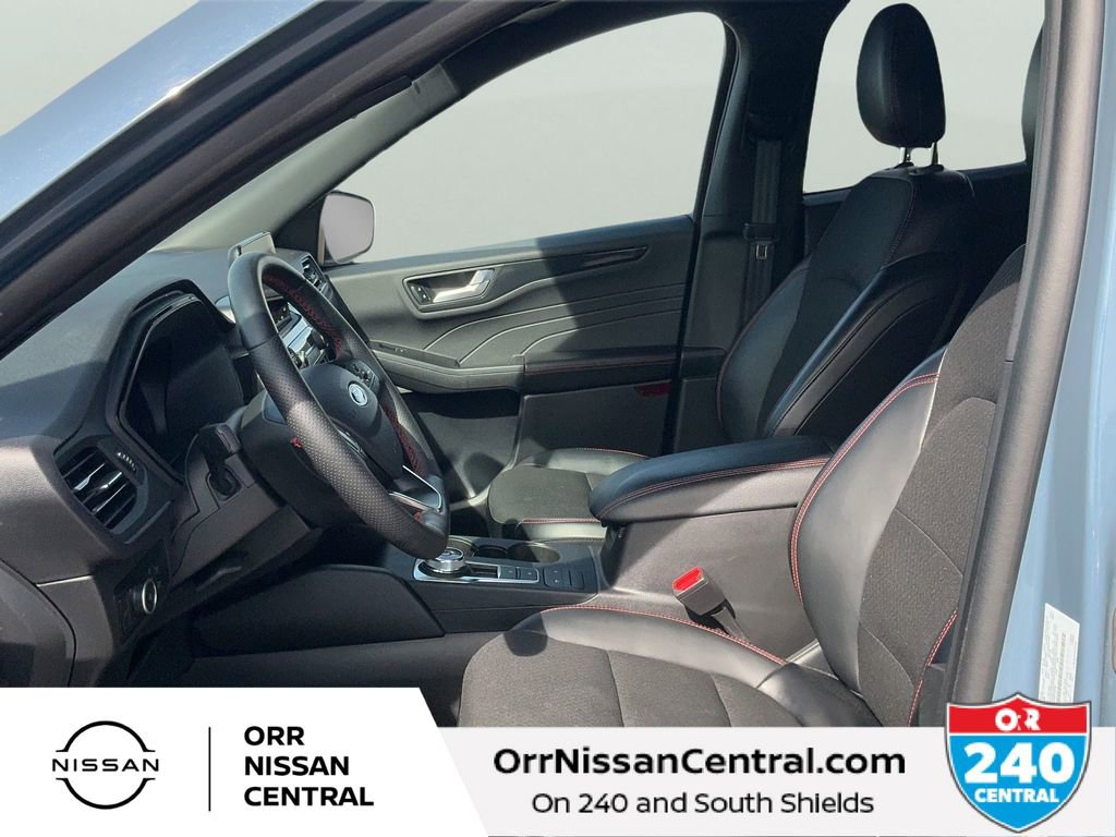 Used 2025 Ford Escape ST-Line Select image 17