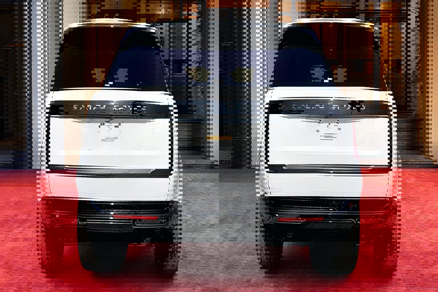 New 2026 Land Rover Range Rover Long Wheelbase SE image 5